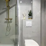 Apartament Fabryczna 19 By Farkas *
