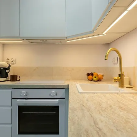 Fabryczna 19 By Farkas 포즈난